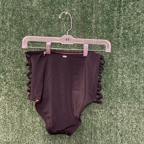 Aztec print bikini - Picture 4 of 5